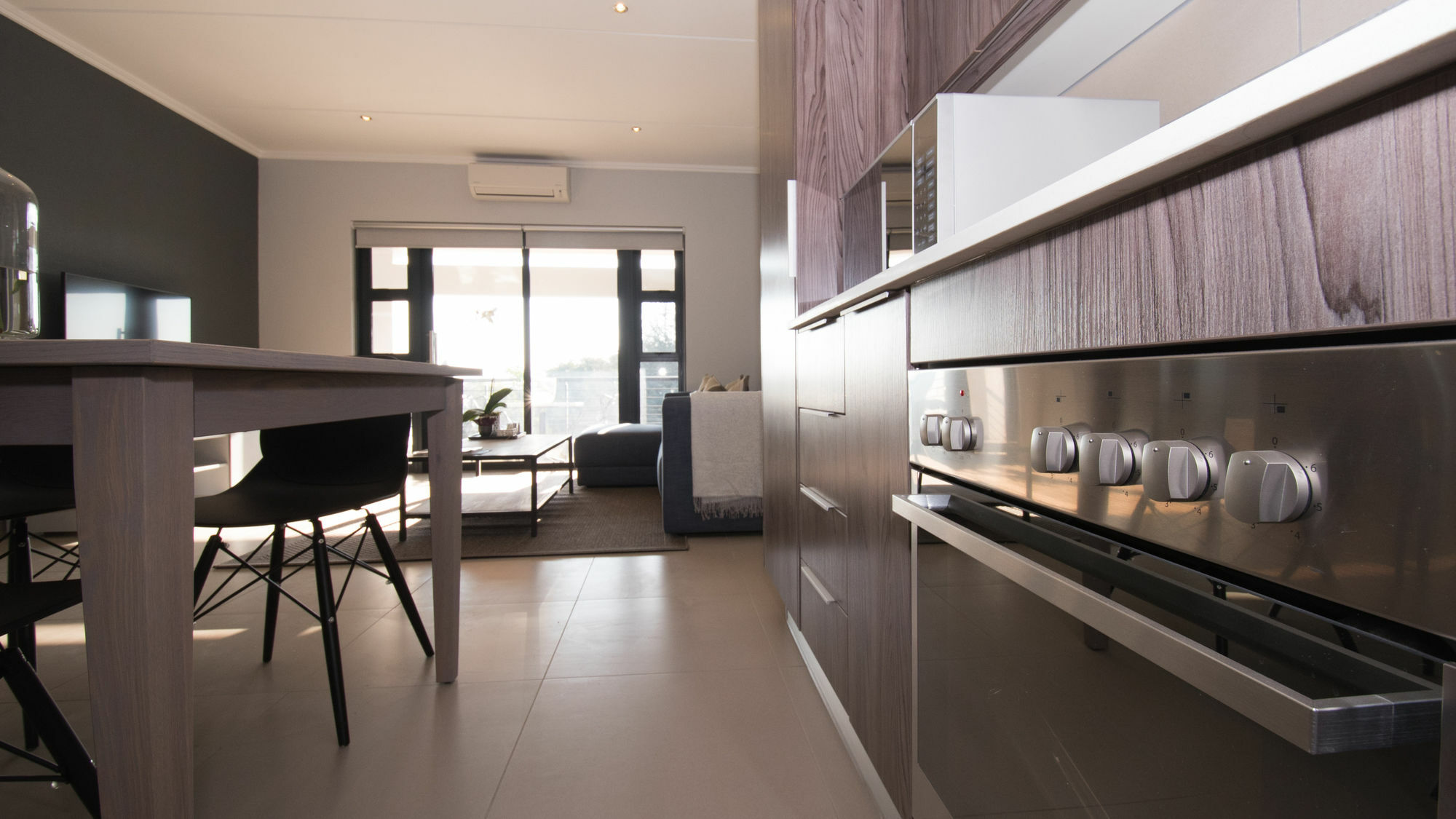 Odyssey Luxury Apartments - Back Up Generator Johannesburg Exterior photo